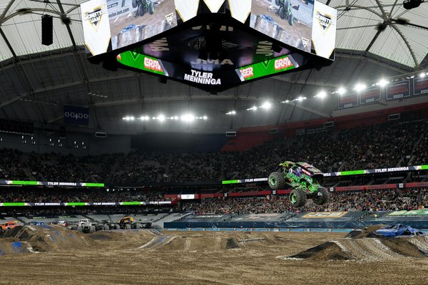 How are uk schools innovatively boosting basketball engagement?